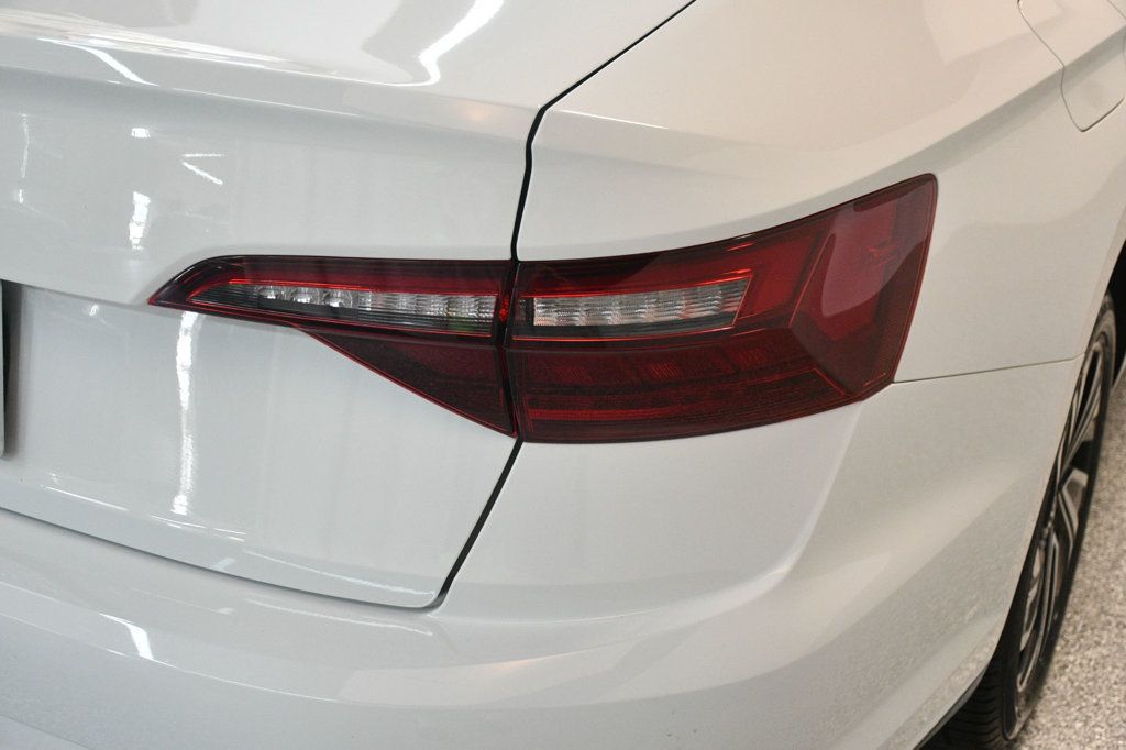 Volkswagen Jetta photo 15