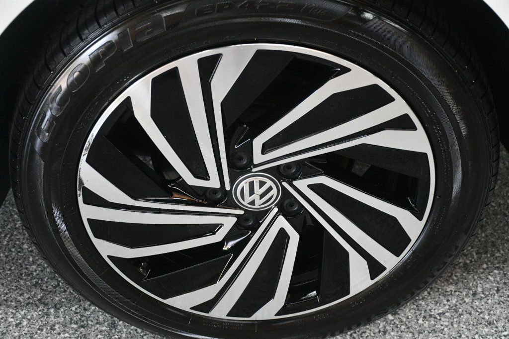 Volkswagen Jetta photo 19