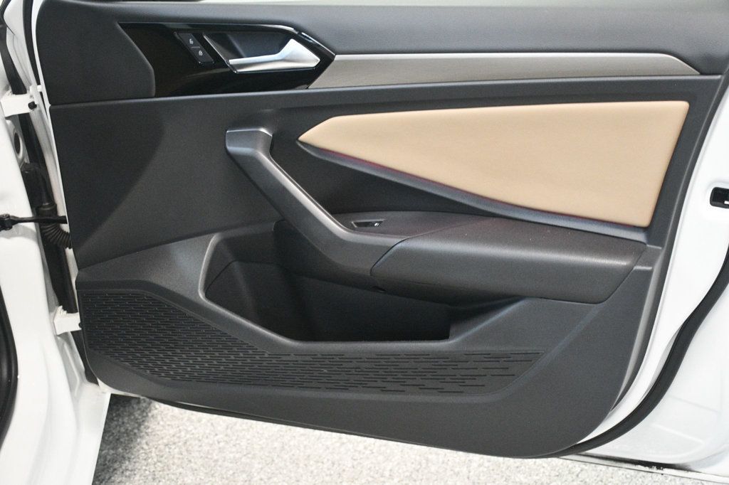 Volkswagen Jetta photo 23