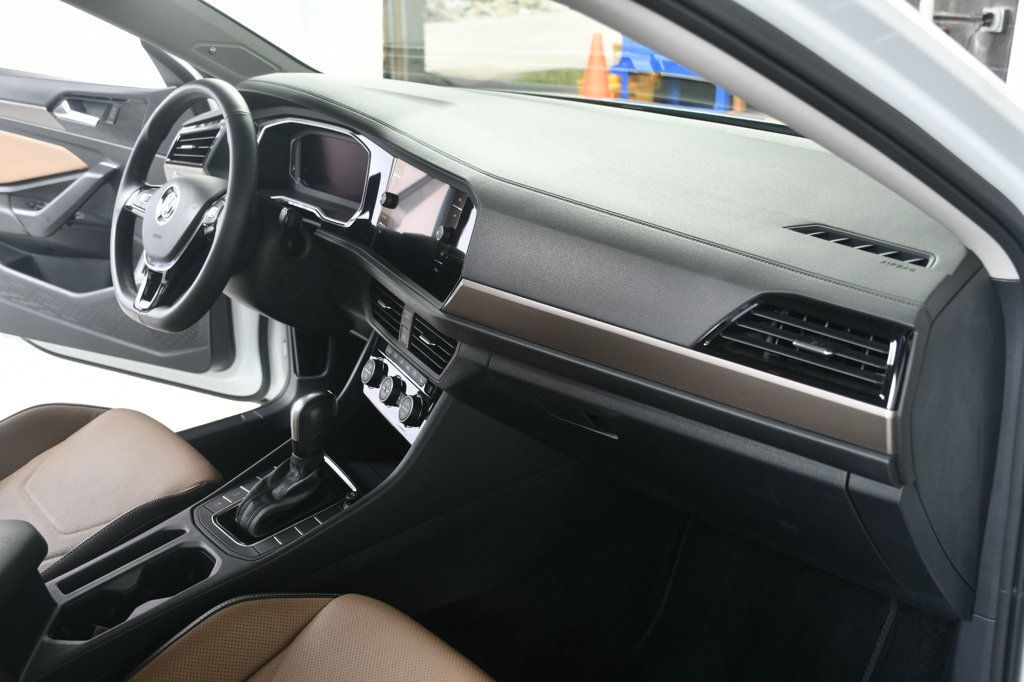 Volkswagen Jetta photo 27