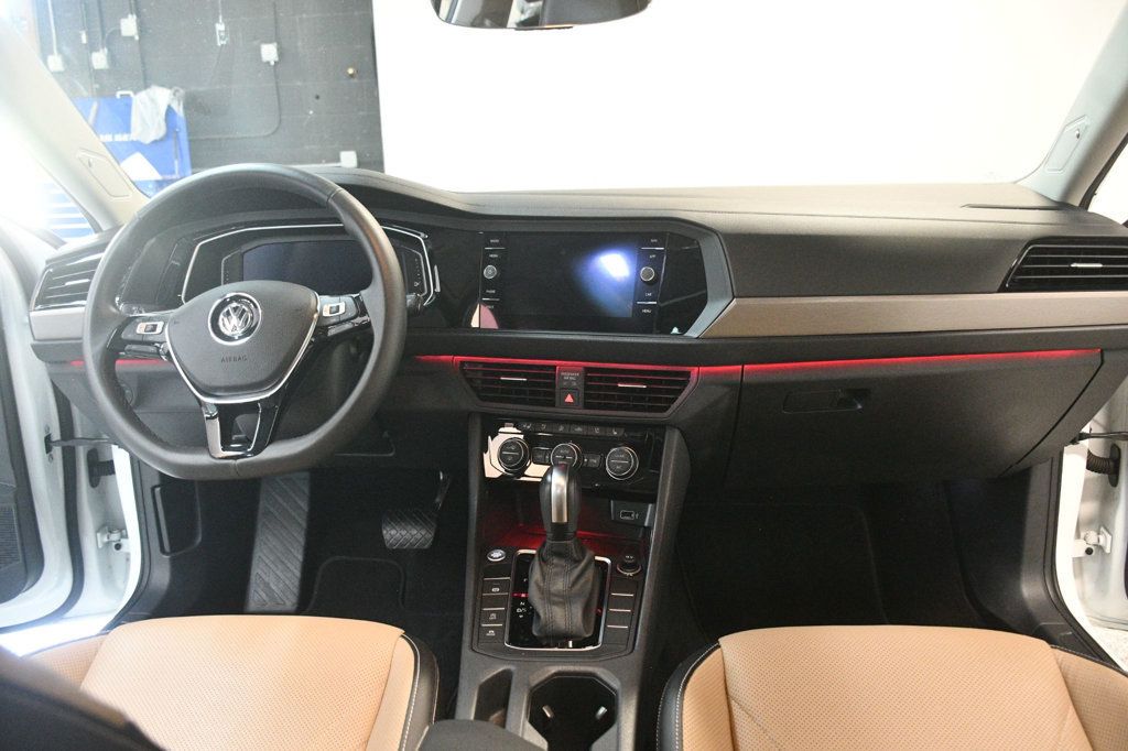 Volkswagen Jetta photo 5