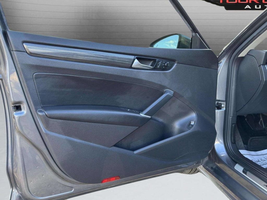 2020 Volkswagen Passat 2.0T R-Line Automatic - 22936468 - 10