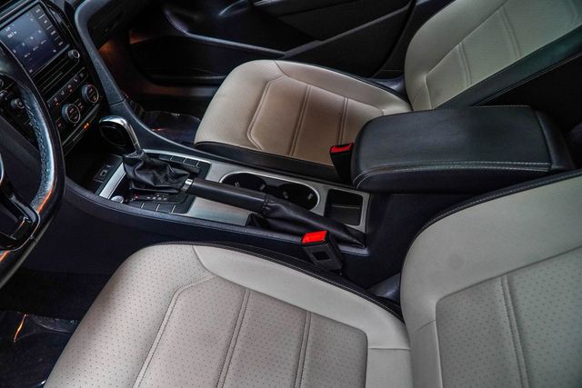 2020 Volkswagen Passat 2.0T R-Line Automatic - 23008434 - 19