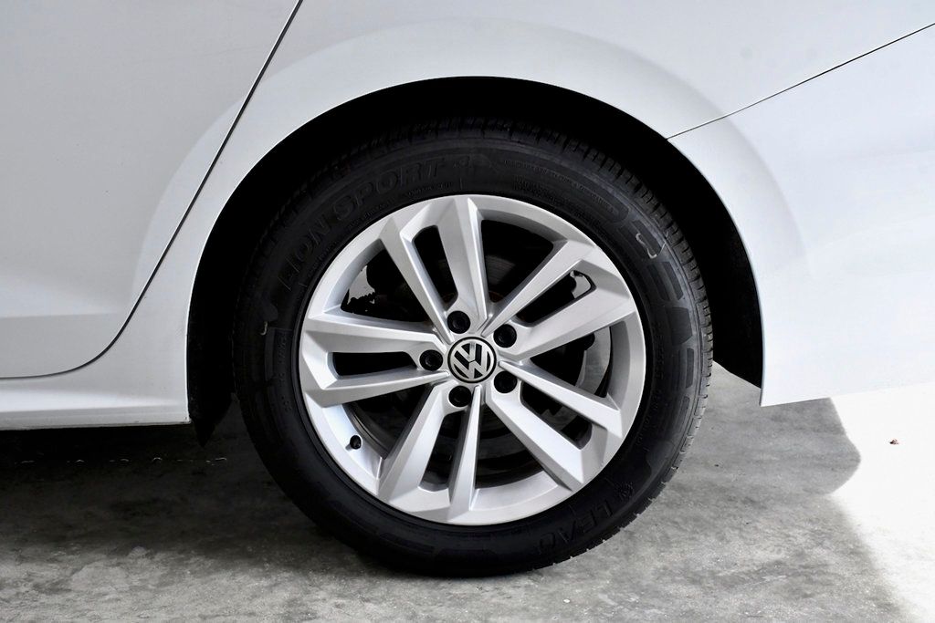 2020 Volkswagen Passat 2.0T S Automatic - 21904744 - 11