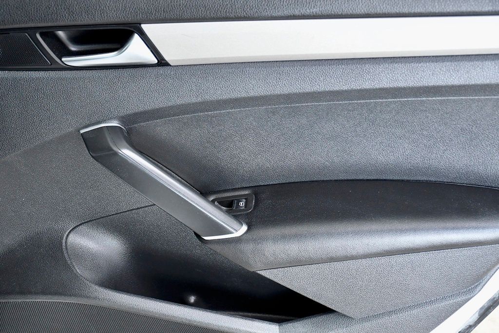 2020 Volkswagen Passat 2.0T S Automatic - 21904744 - 14