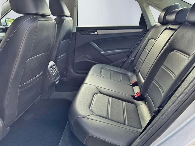 2020 Volkswagen Passat 2.0T SE Automatic - 23082130 - 19