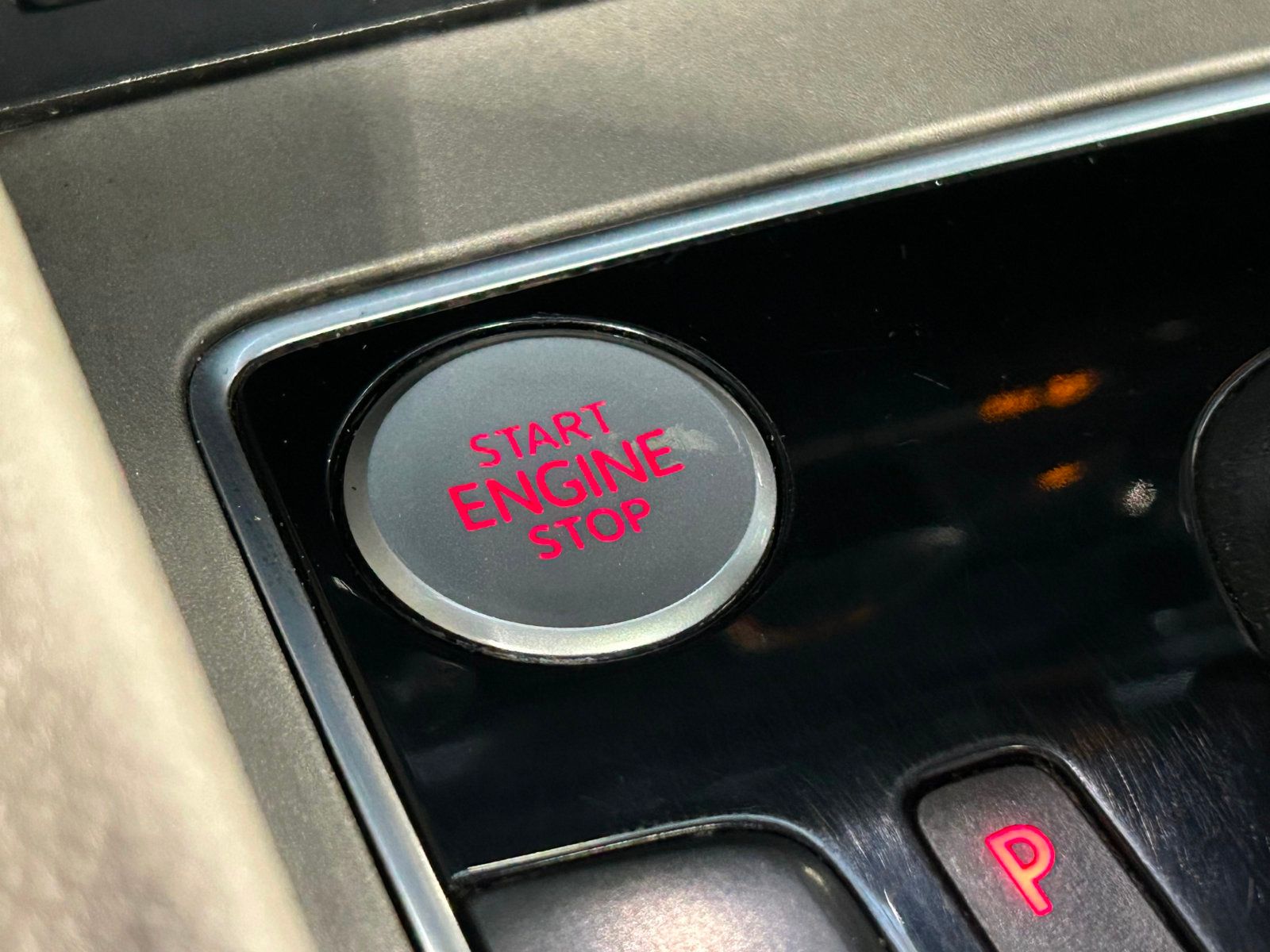 2020 Volkswagen Passat 2.0T photo 28