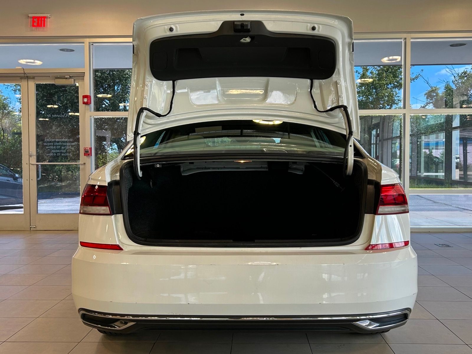2020 Volkswagen Passat 2.0T photo 34
