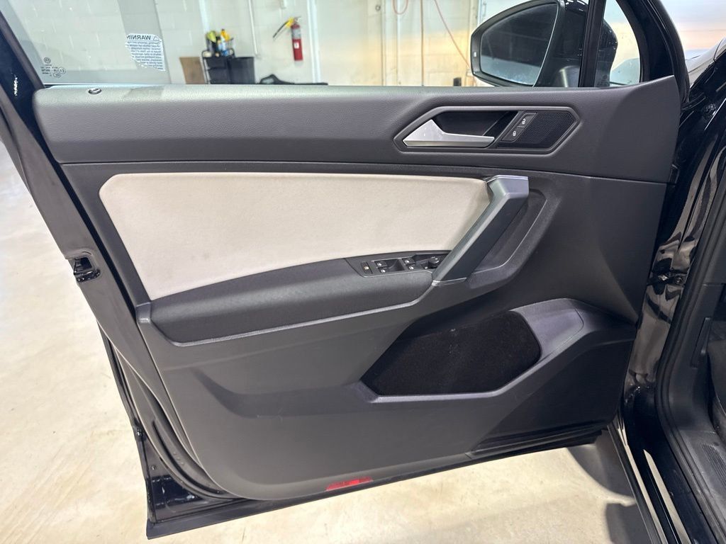 2020 Volkswagen Tiguan 2.0T S 4MOTION - 23050754 - 24