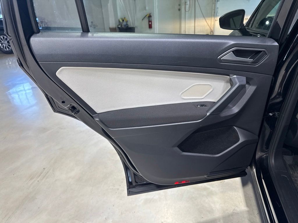 2020 Volkswagen Tiguan 2.0T S 4MOTION - 23050754 - 30