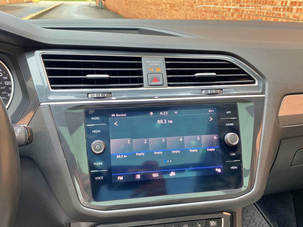 2020 Volkswagen Tiguan 2.0T SE 4MOTION - 23007788 - 10