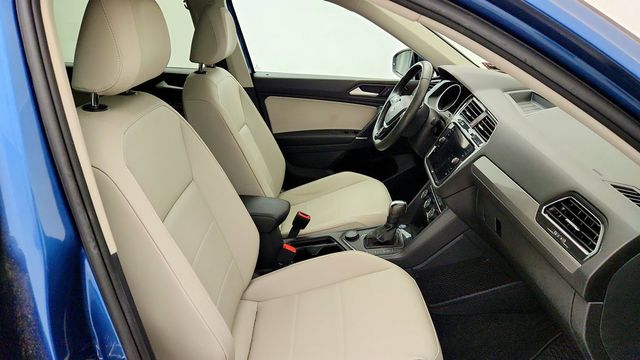 2020 Volkswagen Tiguan 2.0T SE 4MOTION - 23092470 - 17