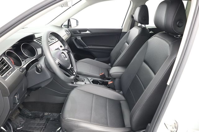 2020 Volkswagen Tiguan 2.0T SE 4MOTION with Panoramic Sunroof - 22937911 - 16