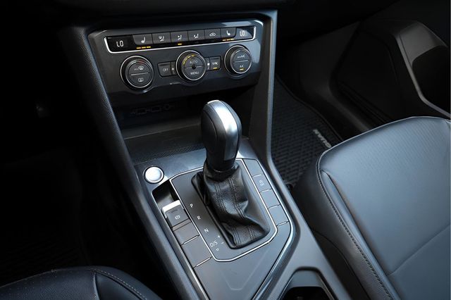 2020 VOLKSWAGEN TIGUAN 2.0T SE FWD - 22860404 - 31