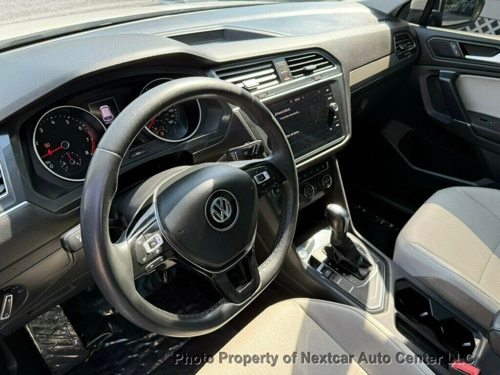 2020 Volkswagen Tiguan SE photo 12