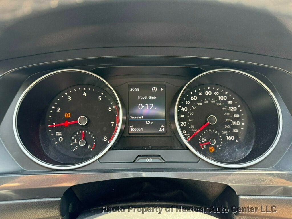 2020 Volkswagen Tiguan SE photo 18