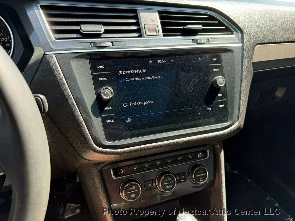 2020 Volkswagen Tiguan SE photo 19