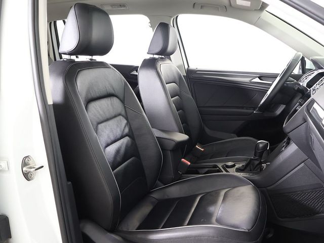 2020 Volkswagen Tiguan 2.0T SEL Premium R-Line 4MOTION - 23003796 - 32