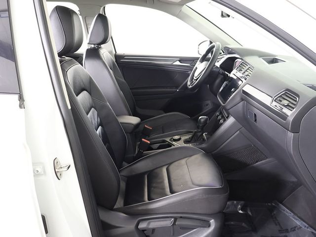 2020 Volkswagen Tiguan 2.0T SEL Premium R-Line 4MOTION - 23003796 - 34