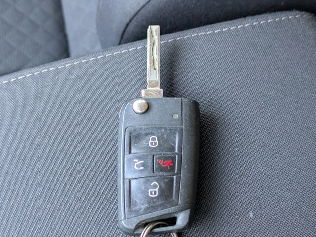 2020 Volkswagen Tiguan 2.0T S FWD - 22974349 - 28