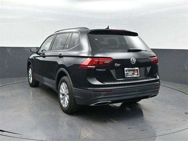 2020 Volkswagen Tiguan S photo 2