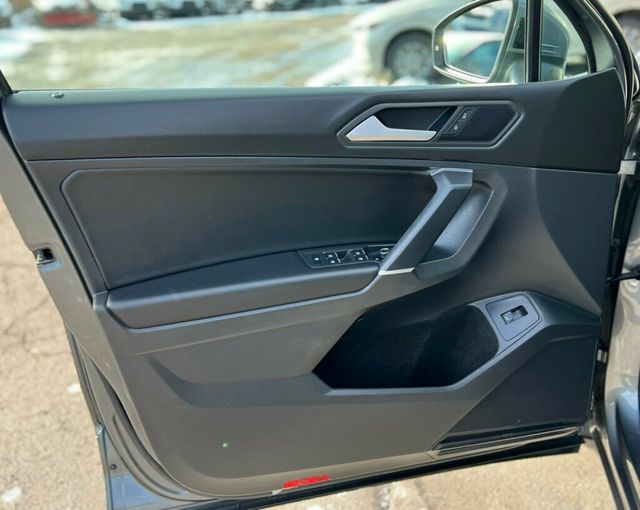 2020 Volkswagen Tiguan SE - 22968853 - 12