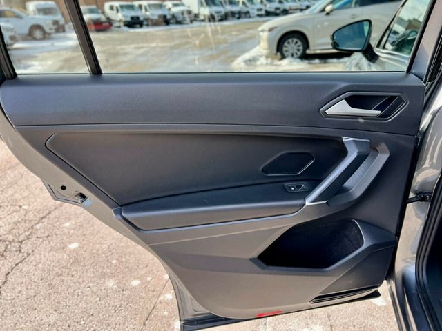 2020 Volkswagen Tiguan SE - 22968853 - 16