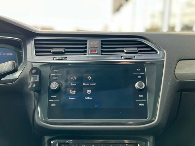 2020 Volkswagen Tiguan SE - 22968853 - 24