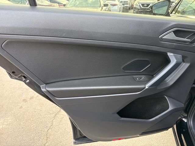 2020 Volkswagen Tiguan SE 4Motion AWD 4dr SUV - 22917711 - 19