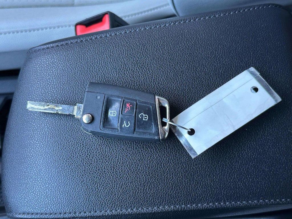 2020 Volkswagen Tiguan SE 4Motion AWD 4dr SUV - 22945845 - 26