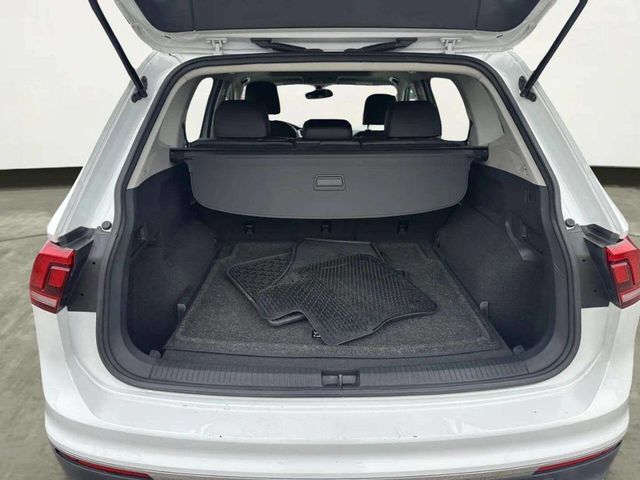 2020 Volkswagen Tiguan SE 4Motion AWD 4dr SUV - 22964802 - 12