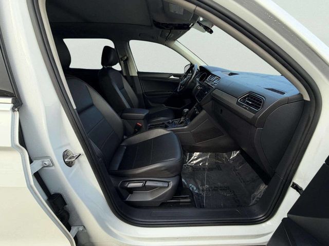 2020 Volkswagen Tiguan SE 4Motion AWD 4dr SUV - 22973765 - 26