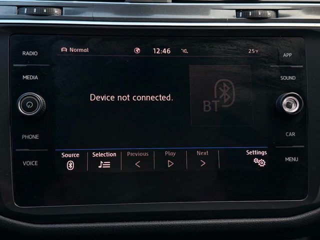 2020 Volkswagen Tiguan SE 4Motion AWD 4dr SUV - 22973765 - 38