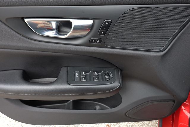 2020 VOLVO S60 T5 FWD Momentum - 23090189 - 11