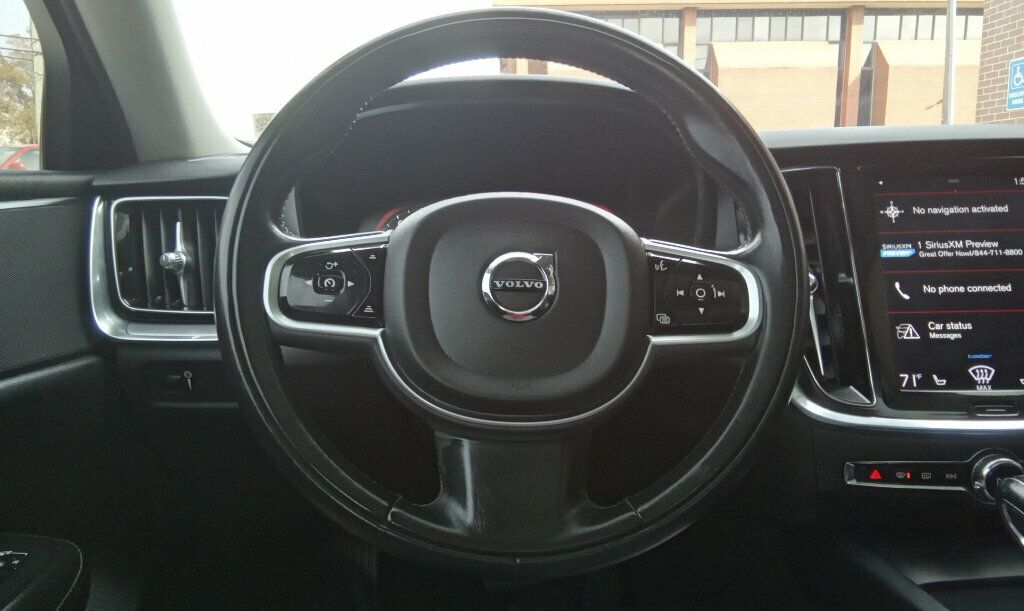 2020 Volvo S60 T5 Momentum photo 15