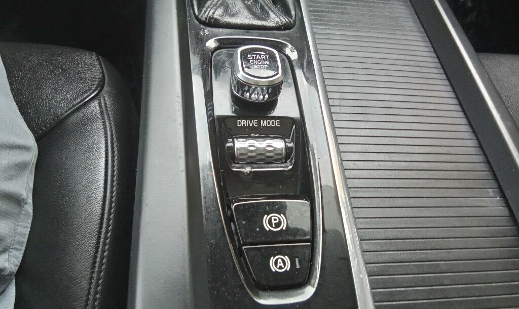 2020 Volvo S60 T5 Momentum photo 21