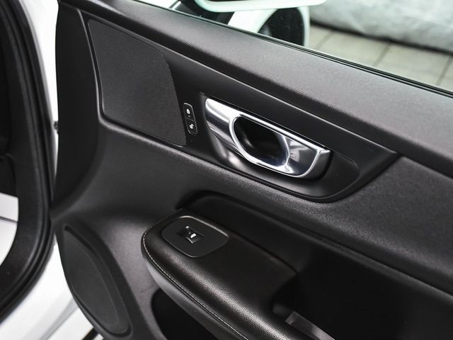 2020 Volvo S60 T5 Momentum - 22976476 - 13