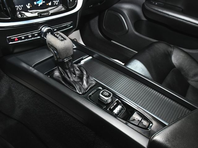 2020 Volvo S60 T5 Momentum - 22976476 - 27
