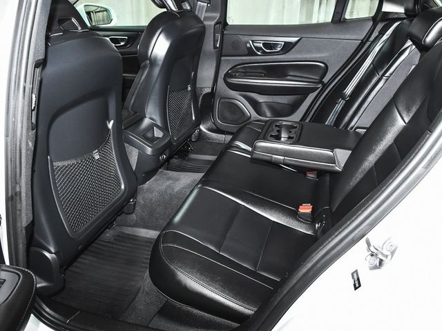 2020 Volvo S60 T5 Momentum - 22976476 - 36