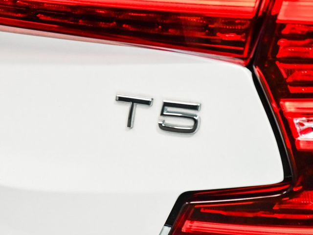 2020 Volvo S60 T5 Momentum - 22976476 - 66