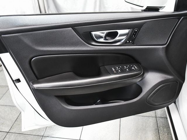 2020 Volvo S60 T5 Momentum - 22976476 - 8