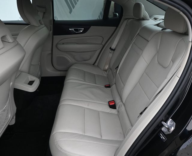 2020 Volvo S60 T5 Momentum Premium Package Multimedia Package - 22968104 - 13