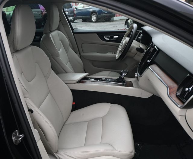 2020 Volvo S60 T5 Momentum Premium Package Multimedia Package - 22968104 - 14