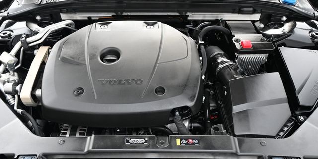 2020 Volvo S60 T5 Momentum Premium Package Multimedia Package - 22968104 - 17