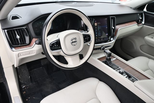 2020 Volvo S60 T5 Momentum Premium Package Multimedia Package - 22968104 - 7