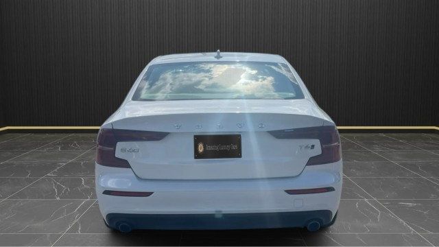 2020 Volvo S60 T6 AWD Momentum - 23079533 - 4