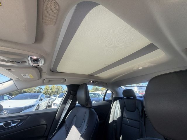 2020 Volvo S60 T6 AWD Momentum - 23091900 - 13