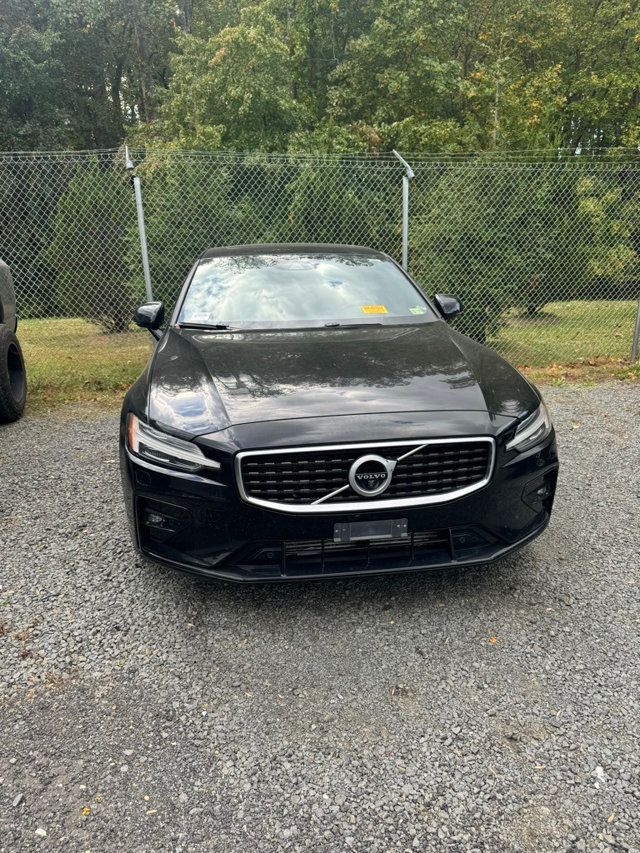 2020 Volvo S60 T6 AWD R-Design - 22627410 - 1