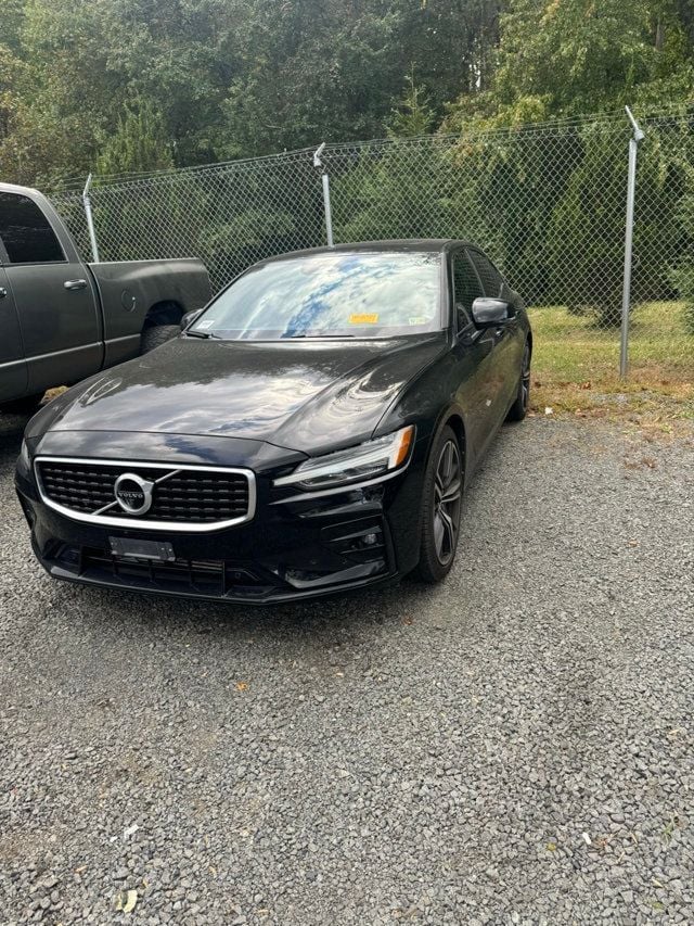 2020 Volvo S60 T6 AWD R-Design - 22627410 - 2