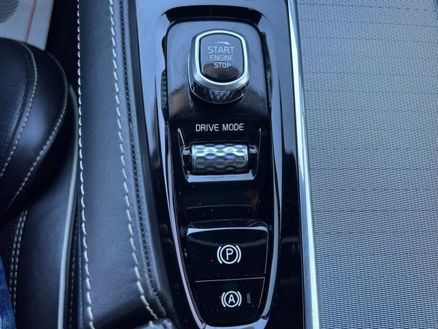 2020 Volvo S90 T6 AWD R-Design - 23084270 - 28